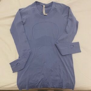 LIKE-NEW Lululemon Long Sleeve Shirt